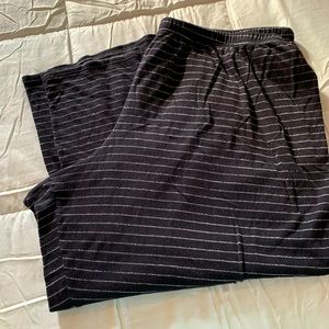 Croft & Barrow lounge/pajama pants. 4x. Black with silver stripes.